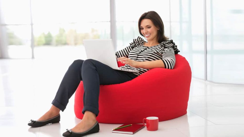 A woman enjoying flexible working benefits