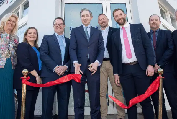 Photo of taniste Simon Harris opening Softworks new offices.